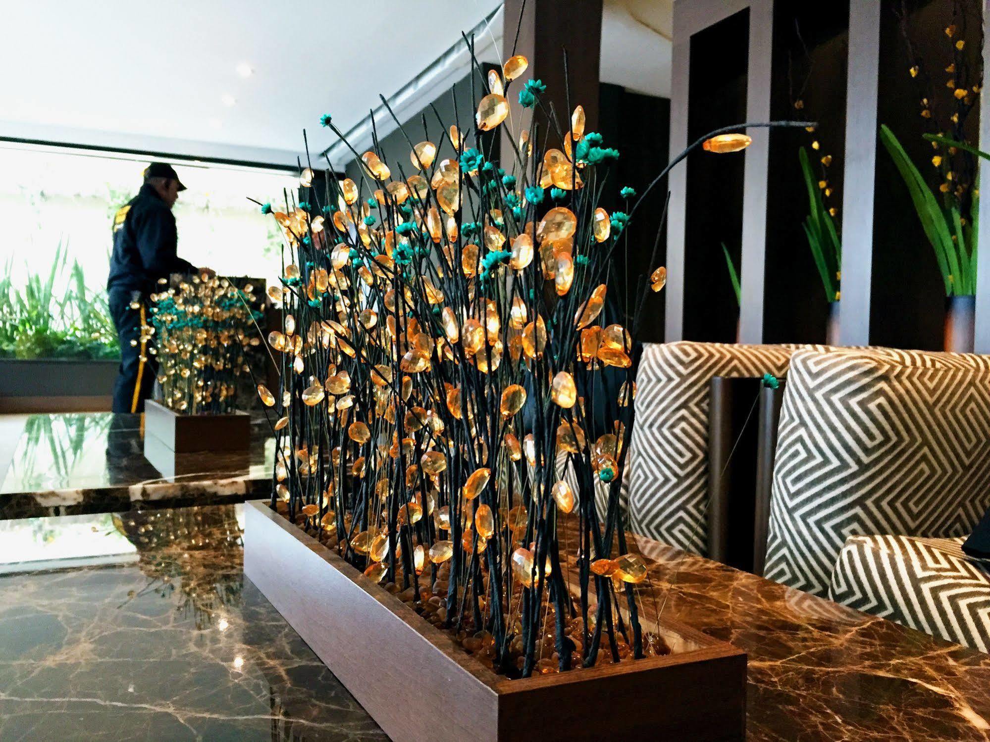 Hotel Lugano Suites Bogota Exterior photo