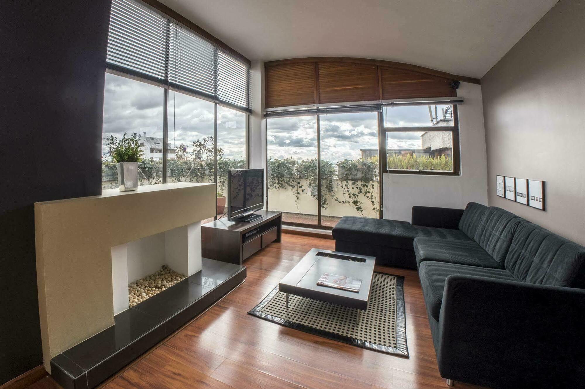 Hotel Lugano Suites Bogota Exterior photo