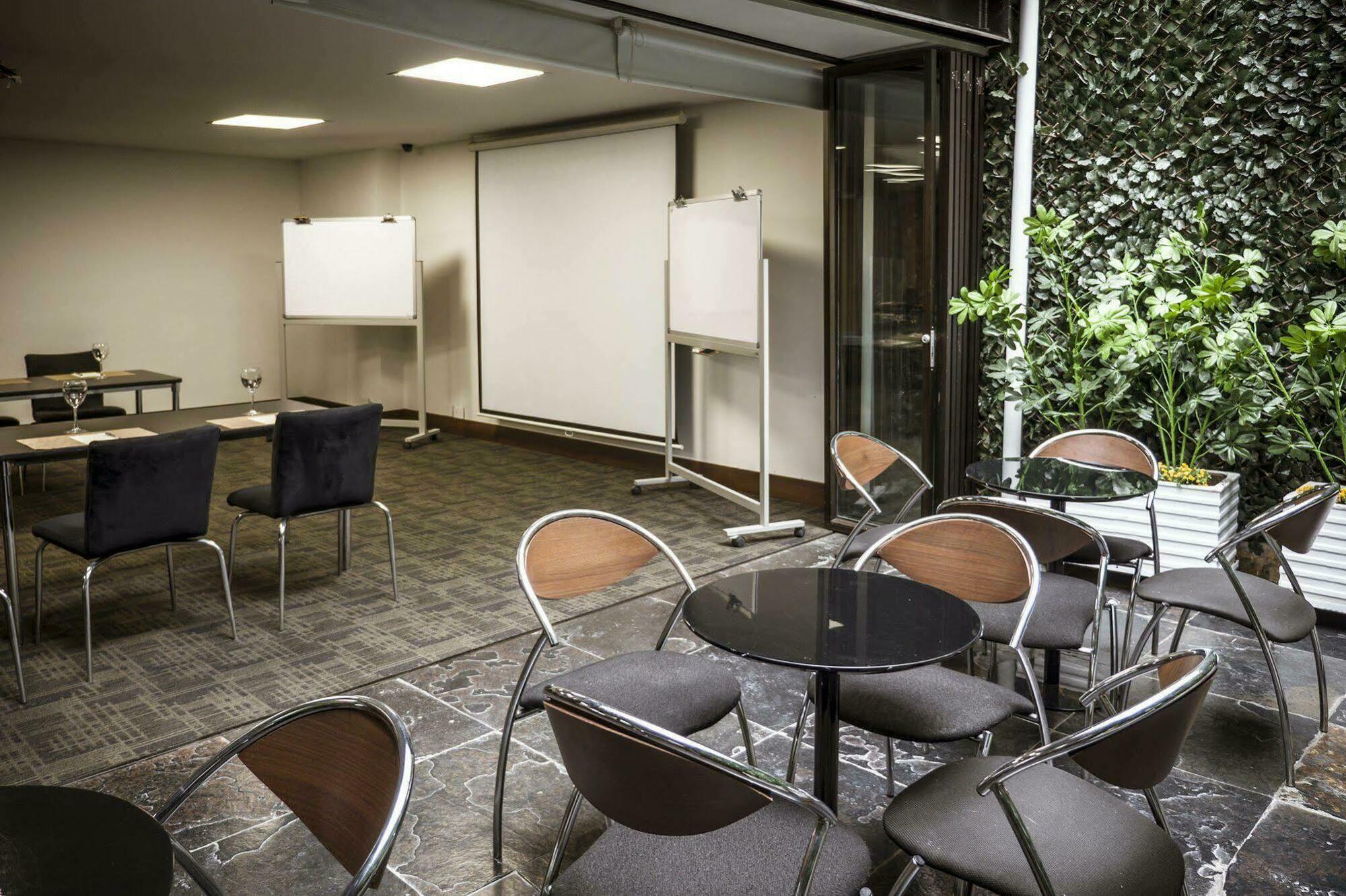 Hotel Lugano Suites Bogota Exterior photo